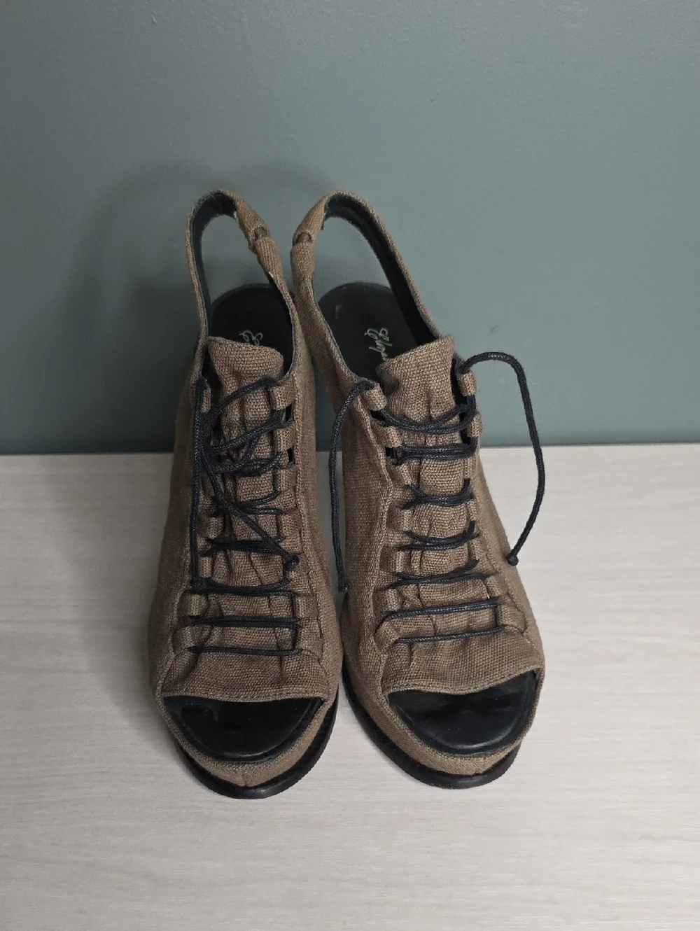 Elizabeth And James  Olive Brown canvas  Lace-Up Peep-Toe Margo Heels Size 7